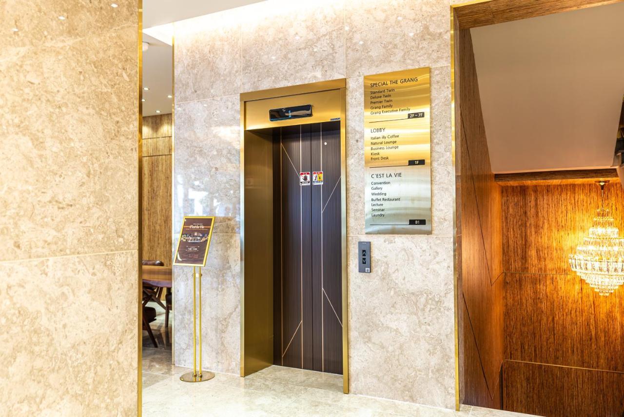 Hotel The Grang Seogwipo Exterior photo