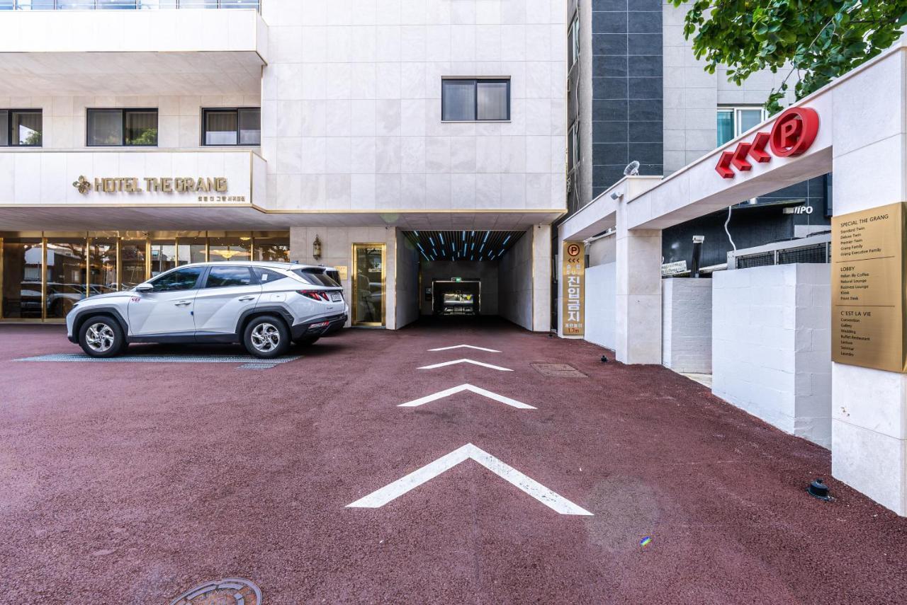 Hotel The Grang Seogwipo Exterior photo